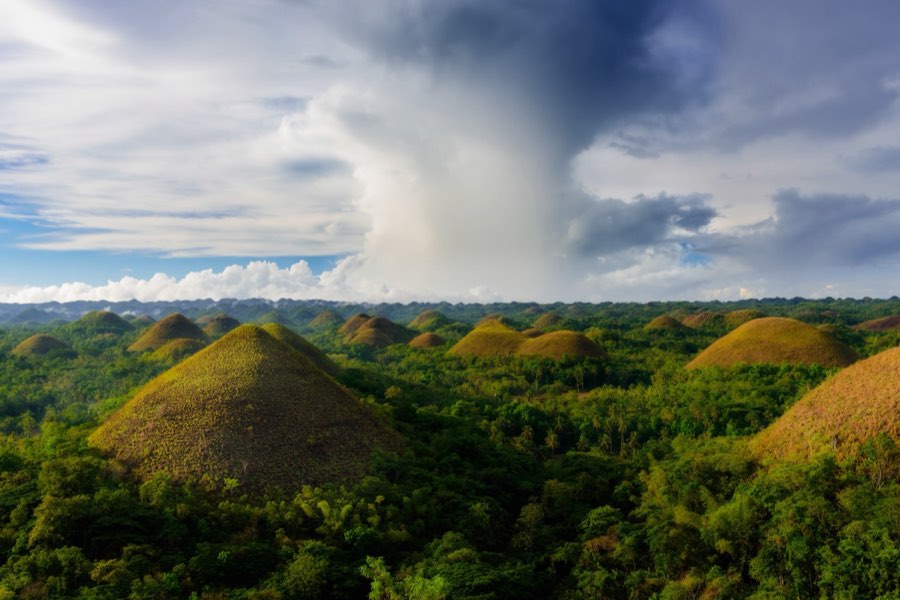 World, Spring 2015, Philippines. Photograph by Jordy Meow, 37/64