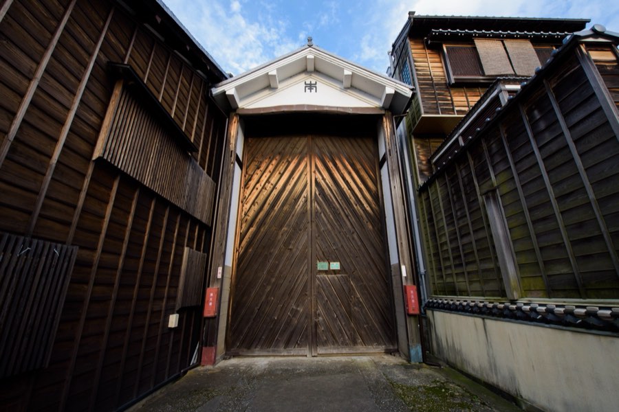 Aichi, Autumn 2015, Japan. Photograph by Jordy Meow, 188/302