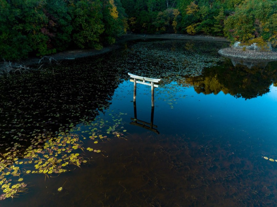 Shiga, Autumn 2022, Japan. Photograph by Jordy Meow, 203/302