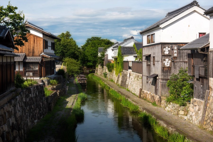 Shiga, Summer 2016, Japan. Photograph by Jordy Meow, 111/229